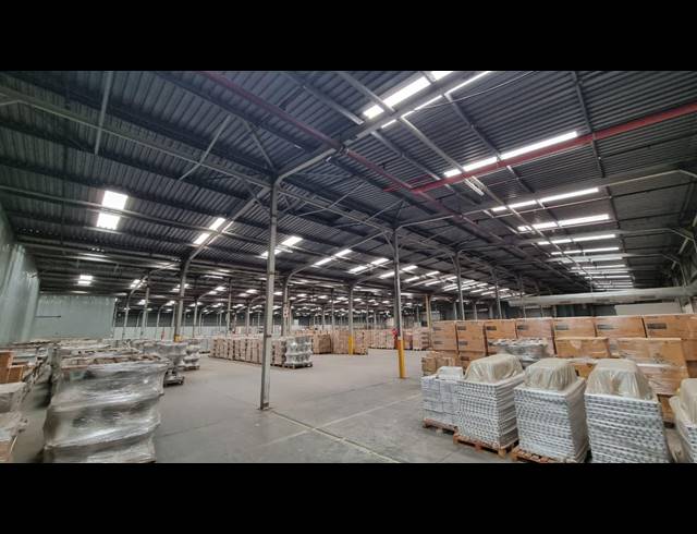 6,972M² WAREHOUSE TO LET IN HUGHES